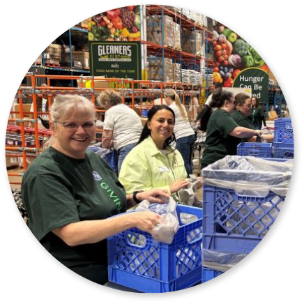Employees in Detroit volunteer in the community as part of Fifth Third Day.